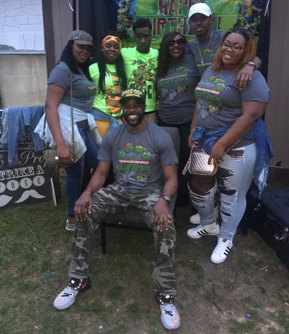 Robert Jones on Father’s Day: ‘It’s a joy to have a family who looks up