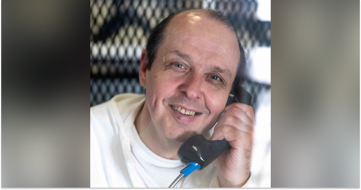 12/19/23, Livingston, Texas: Robert Roberson photographed through plexiglass at TDCJ Polunsky Unit. Ilana Panich-Linsman for The Innocence Project