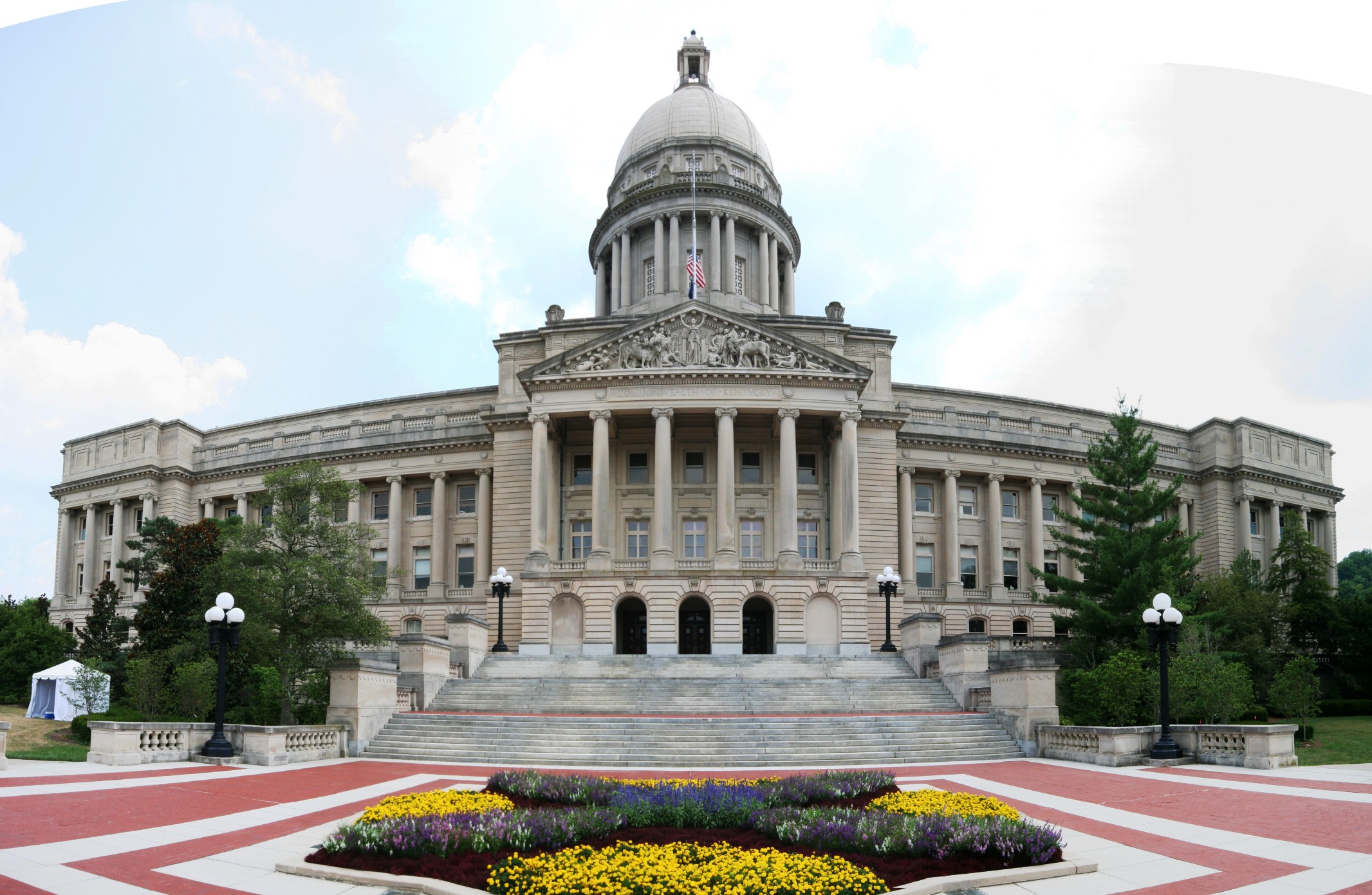 Kentucky State Capitol (Image: OZinOH via flickr)