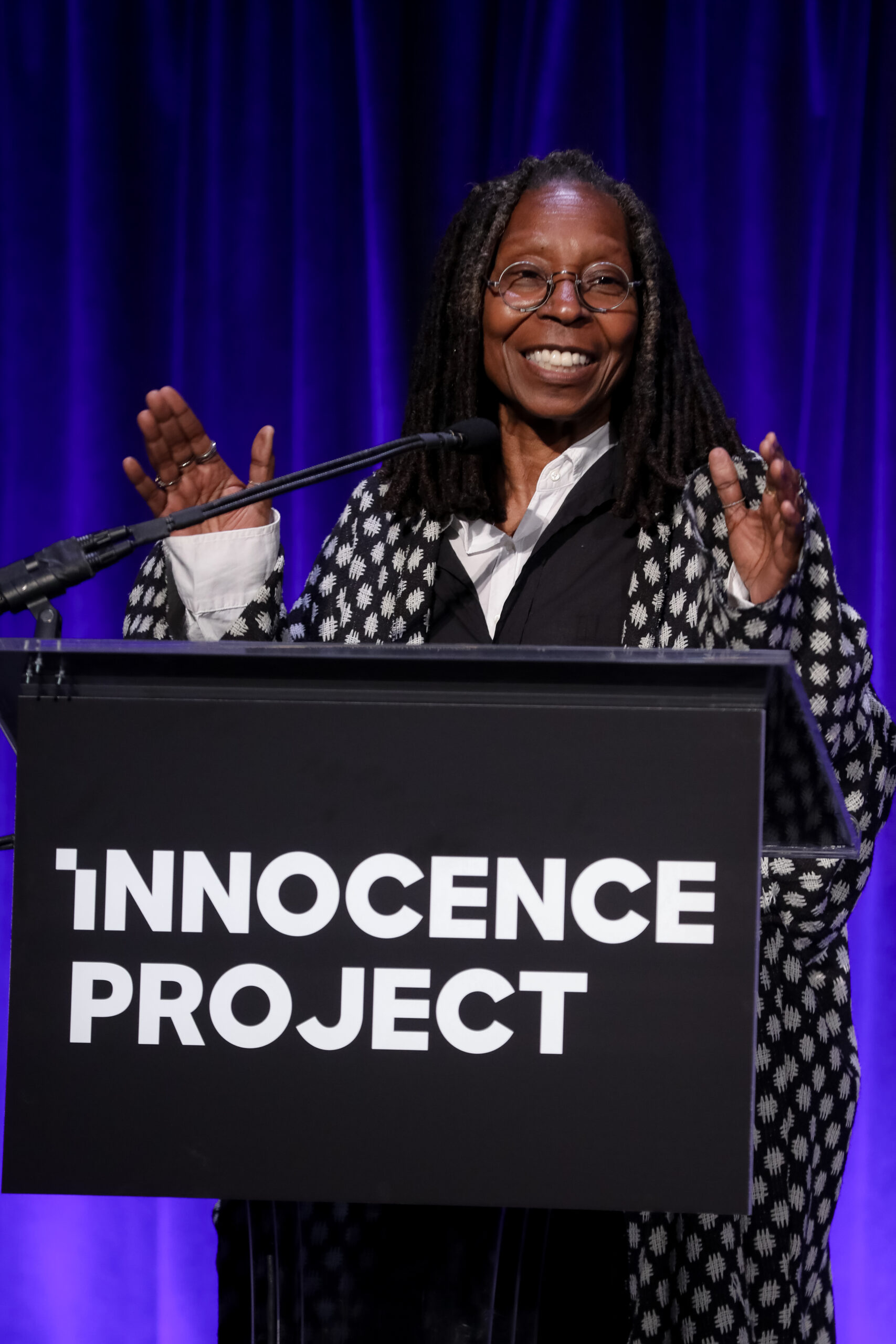 Gala host Whoopi Goldberg addressing the audience at the 2025 “Celebration of Freedom & Justice.” (Image: Matthew Adam Photography/Innocence Project)